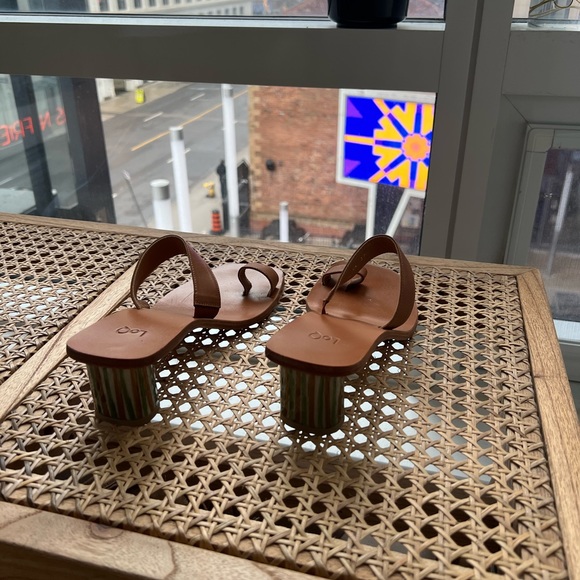 Loq Tere Sandals, Flan - Picture 3 of 7